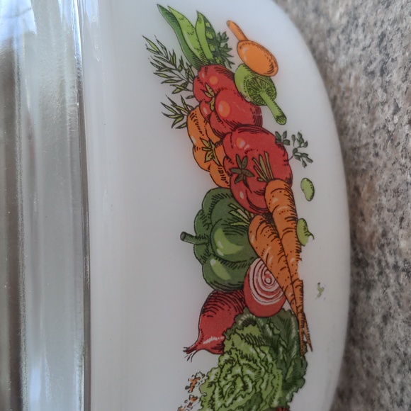 Vintage Jeannette Glasbake Vegetable Medley Casserole Baking Dish 2 Quart - Picture 2 of 9